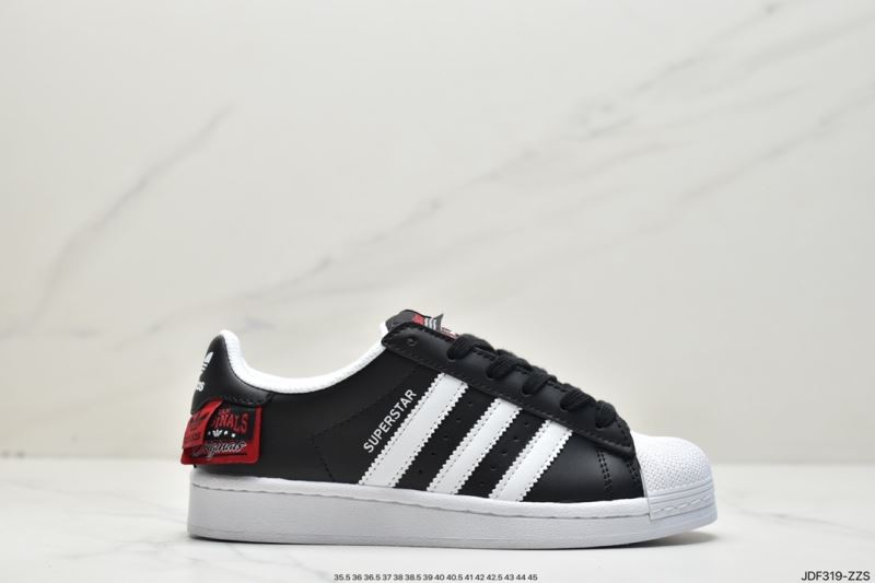 Adidas Sneakers